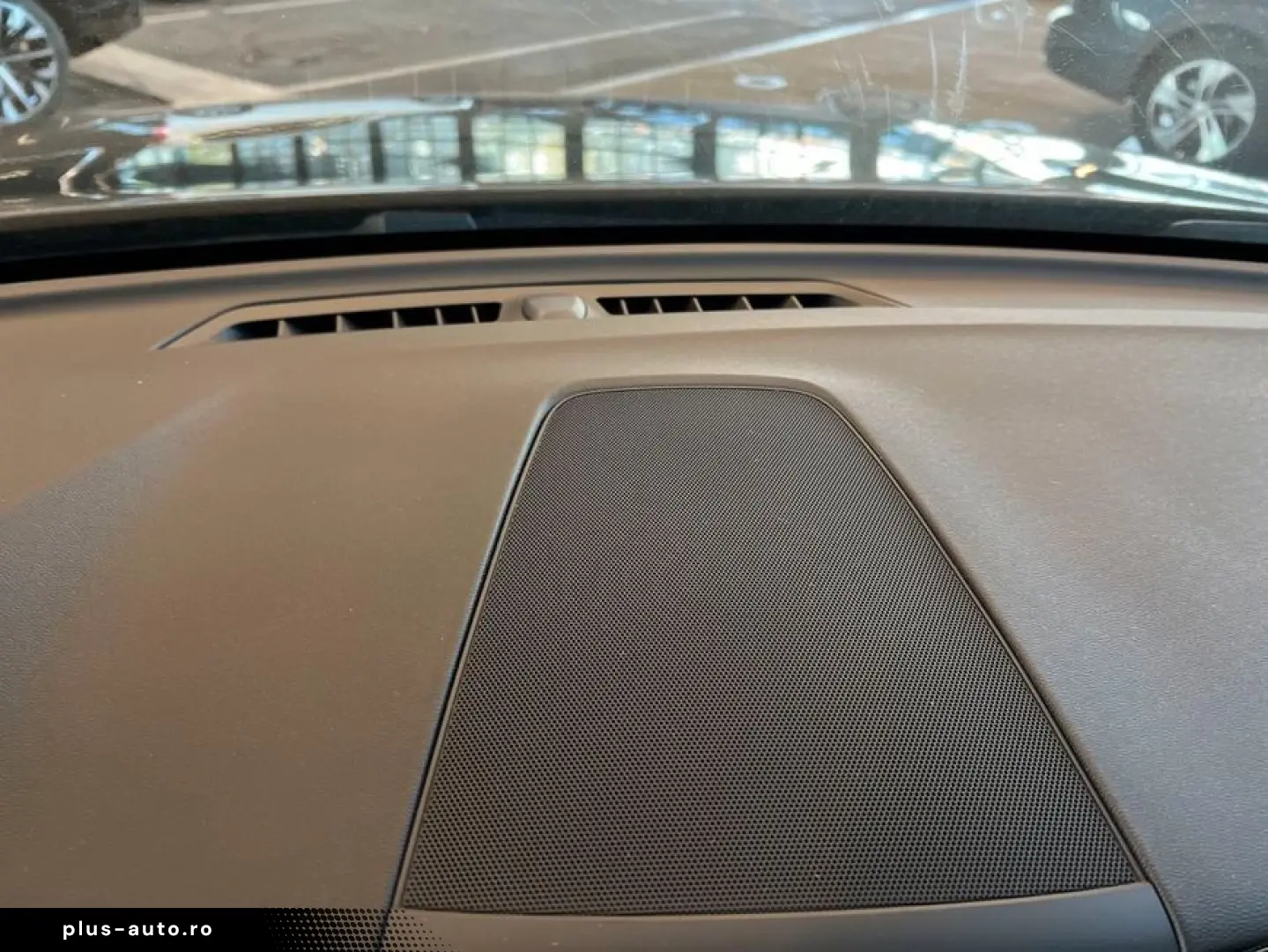 VOLVO XC60 B4 Aut BLIS PilotAssist Voll-LED Google-Map
