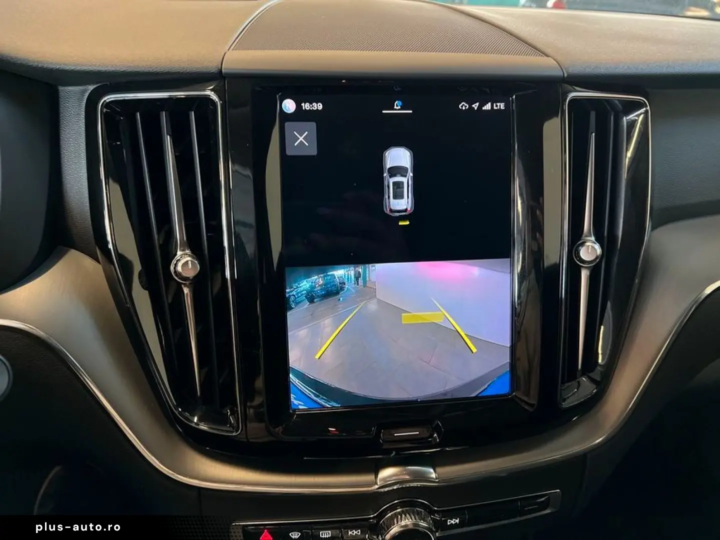 VOLVO XC60 B4 Aut BLIS PilotAssist Voll-LED Google-Map