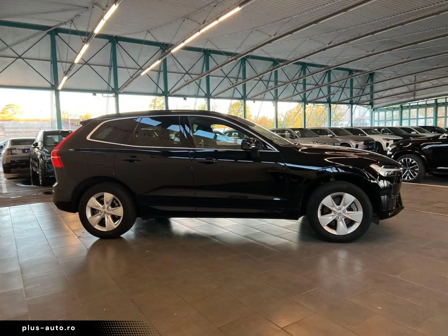 VOLVO XC60 B4 Aut BLIS PilotAssist Voll-LED Google-Map