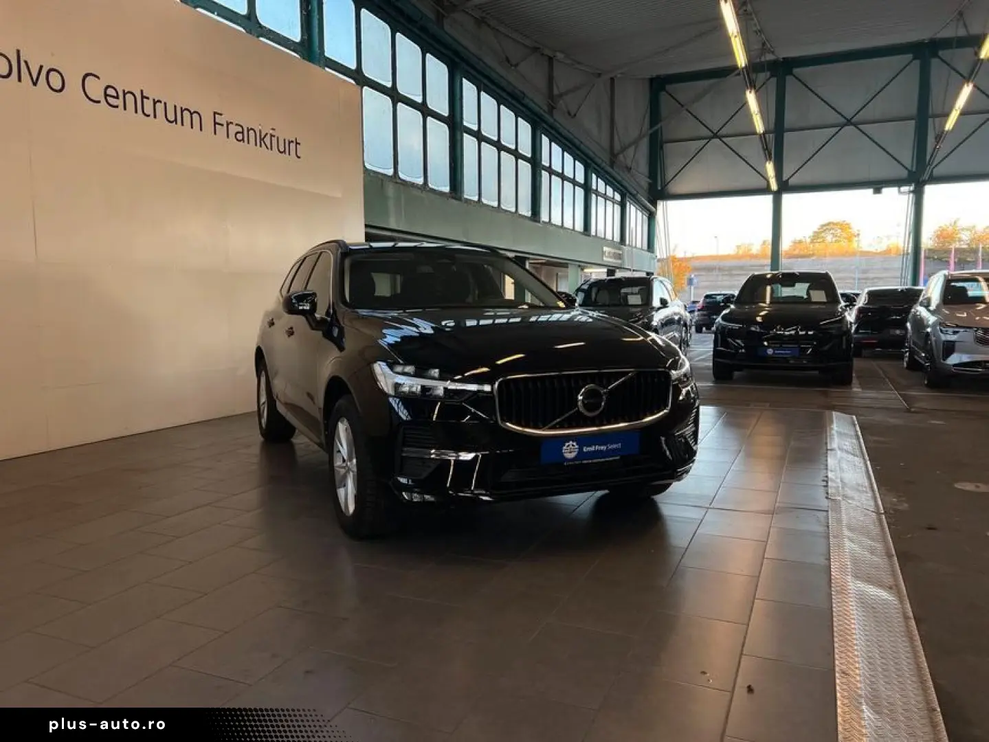 VOLVO XC60 B4 Aut BLIS PilotAssist Voll-LED Google-Map