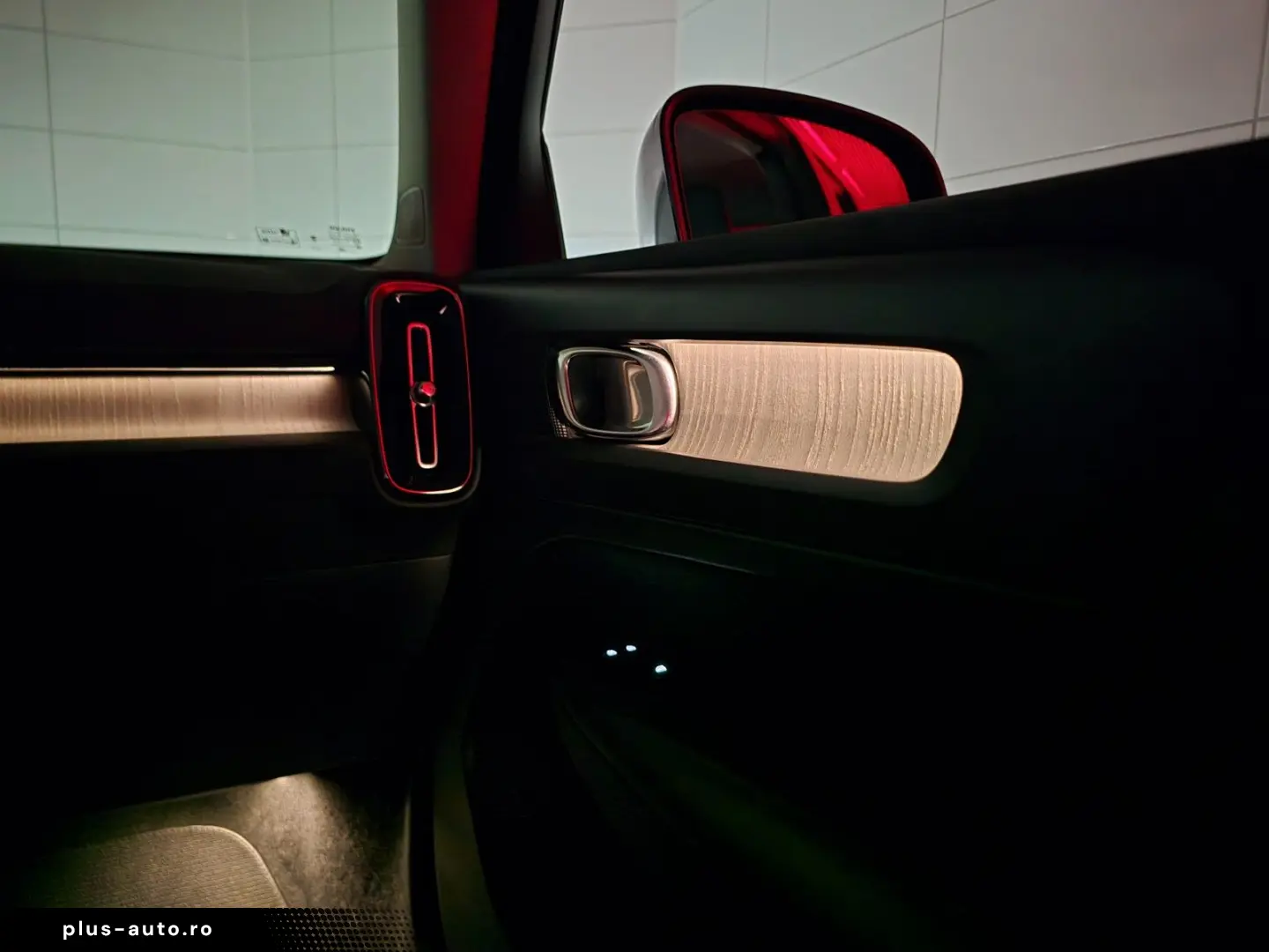VOLVO XC40 Geartronic Inscription 2WD LED Navi Leder