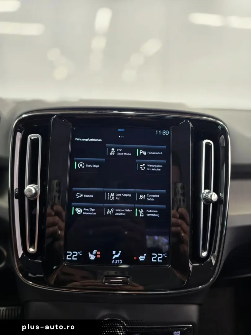 VOLVO XC40 Geartronic Inscription 2WD LED Navi Leder