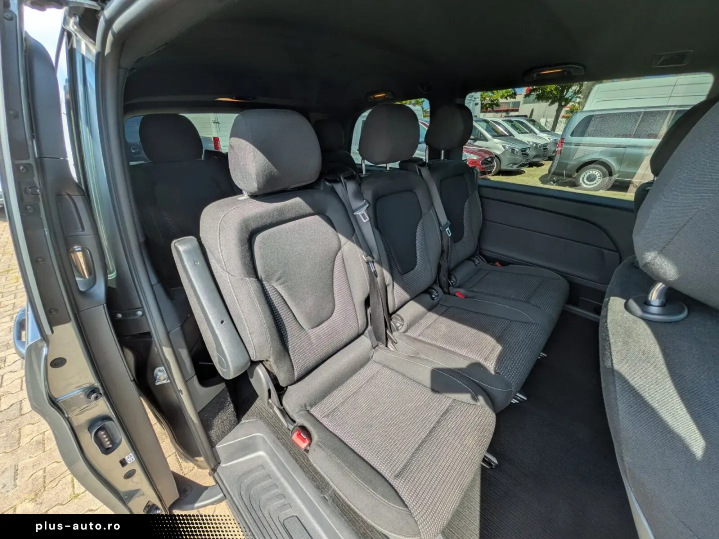 MERCEDES-BENZ V 220 d 8 locuri