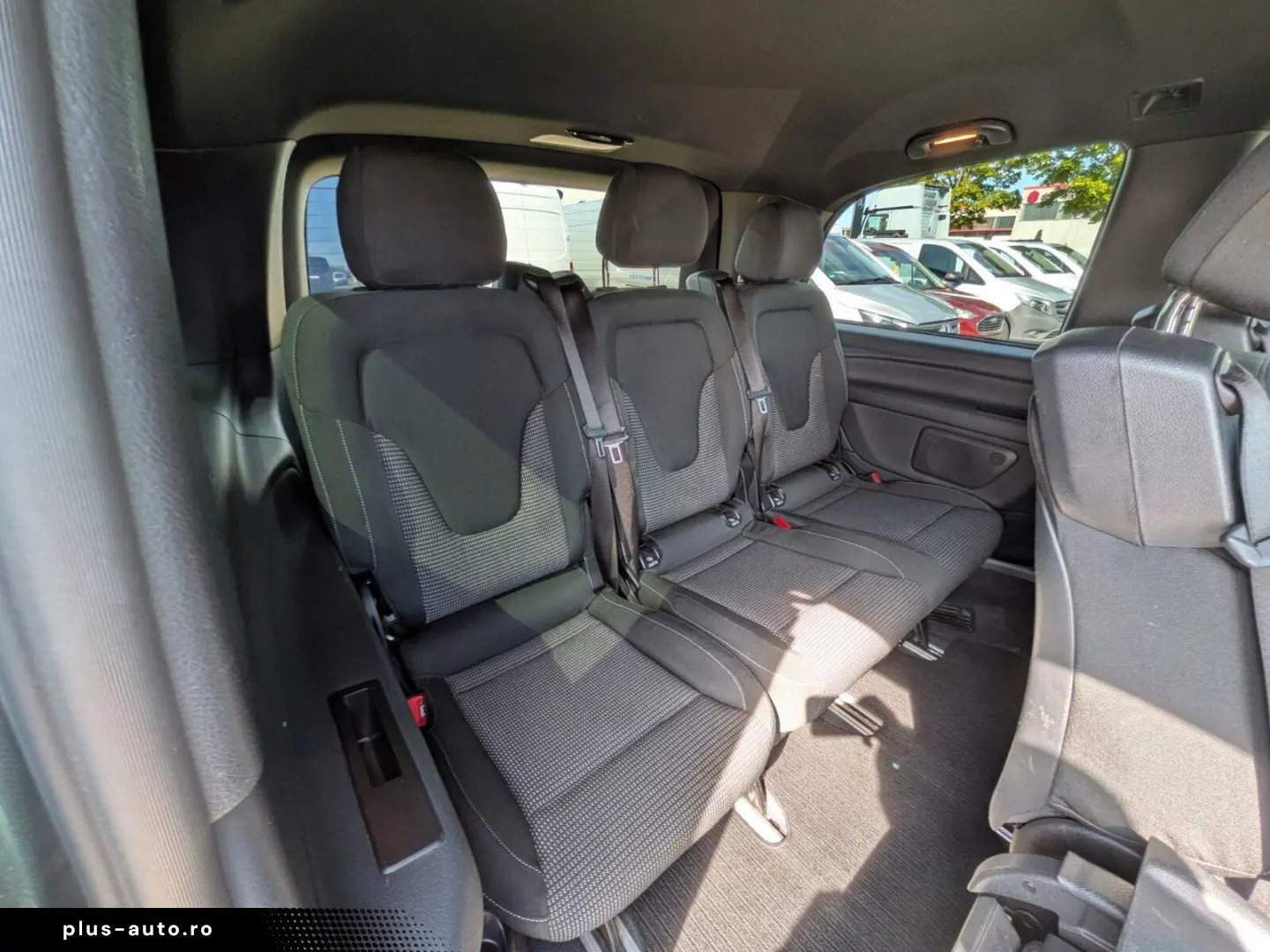 MERCEDES-BENZ V 220 d 8 locuri