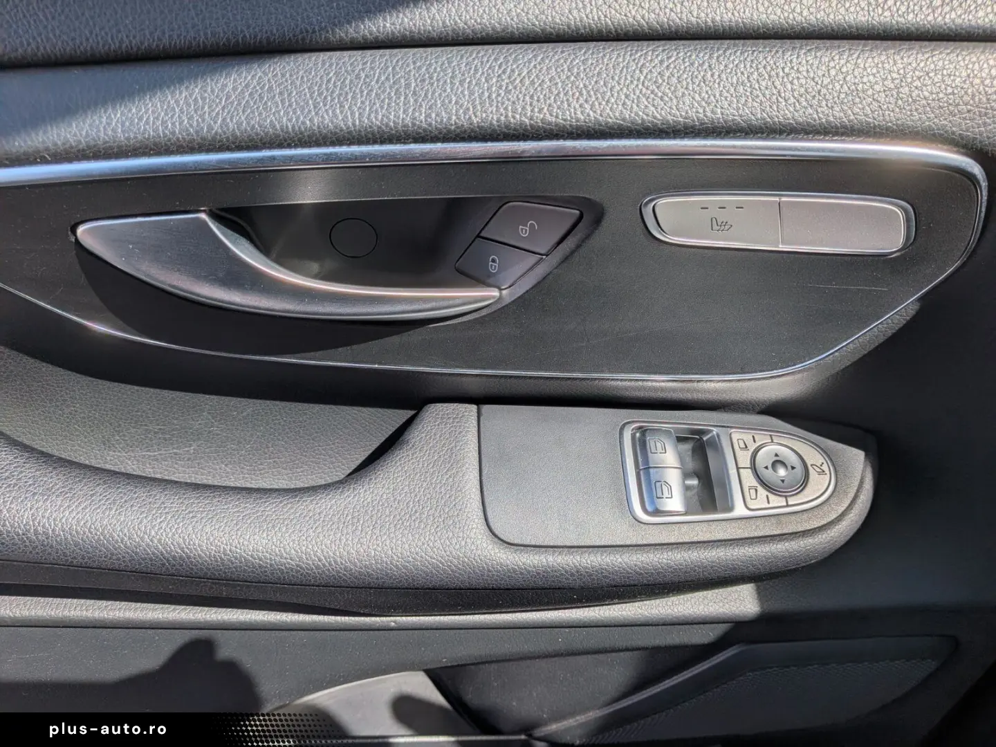 MERCEDES-BENZ V 220 d 8 locuri