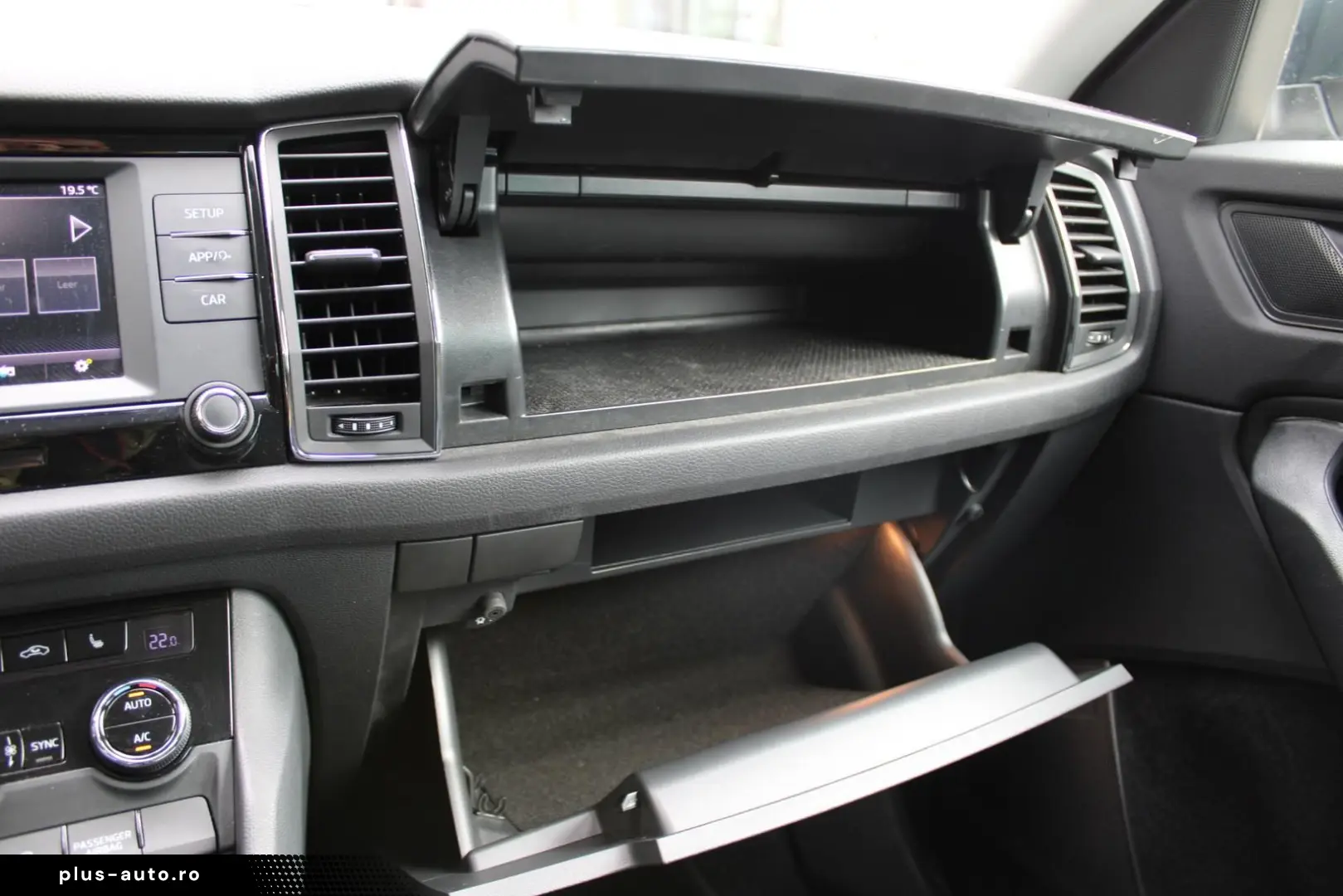 SKODA Kodiaq Ambition 1.5-16V TSI DSG  1.Hand DAB  SH