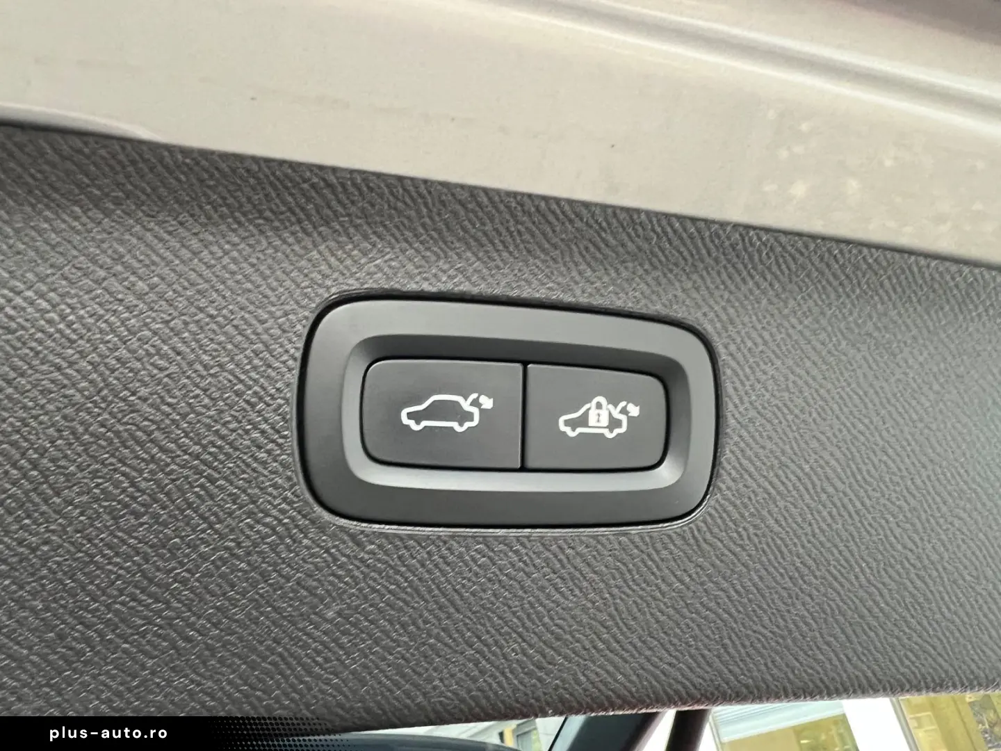 VOLVO XC90 Recharge T8 AWD Ultimate Dark