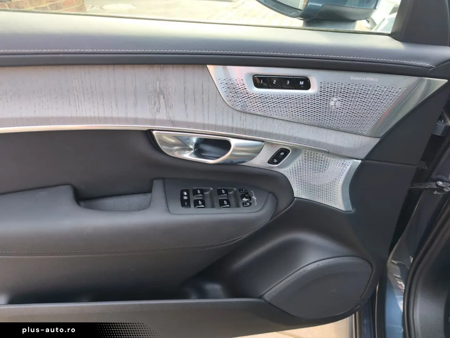 VOLVO XC90 T8 Ultra Bright Recharge Plug-In AWD 7-Sitz