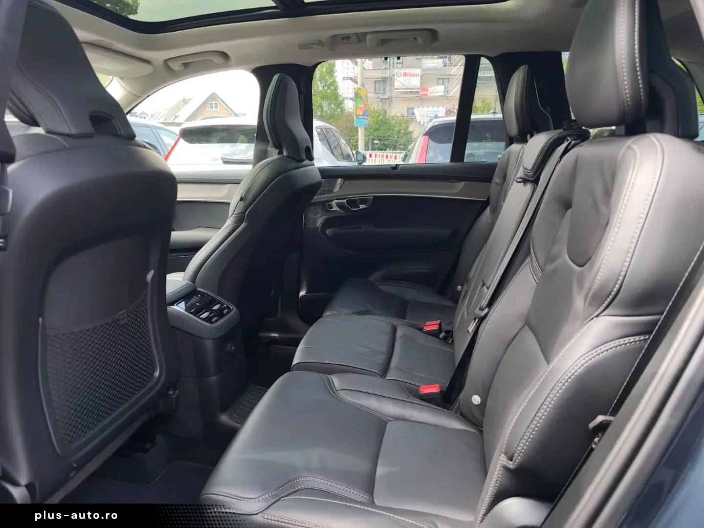 VOLVO XC90 T8 Ultra Bright Recharge Plug-In AWD 7-Sitz