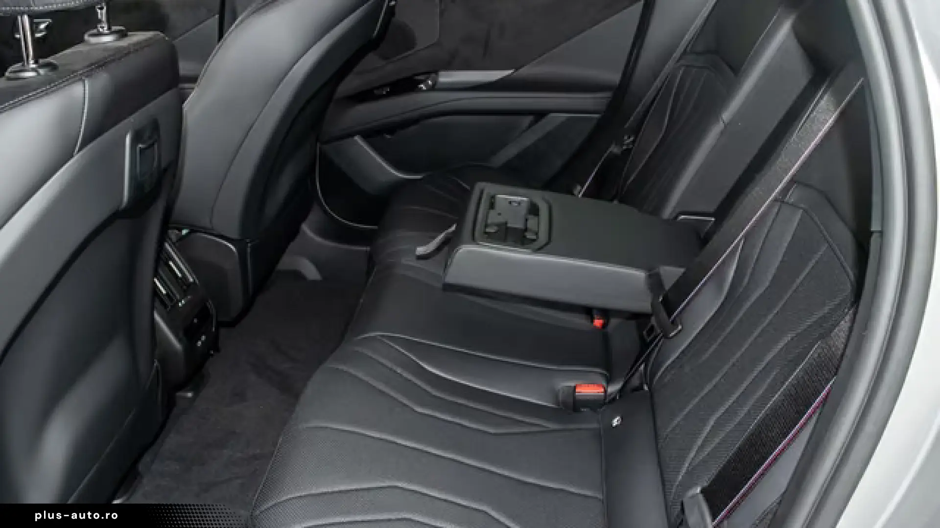 BMW iX3 40 M SPORT PRO   21    INNOPAKET