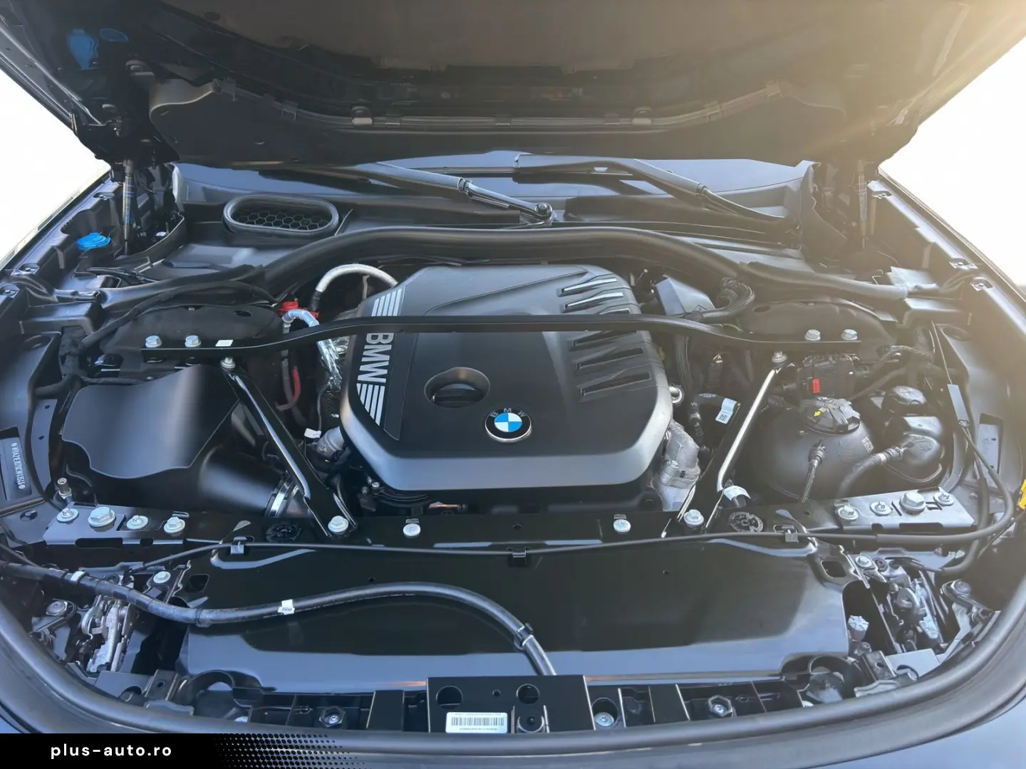 BMW 740d xDrive M Sport TV Executive Lounge