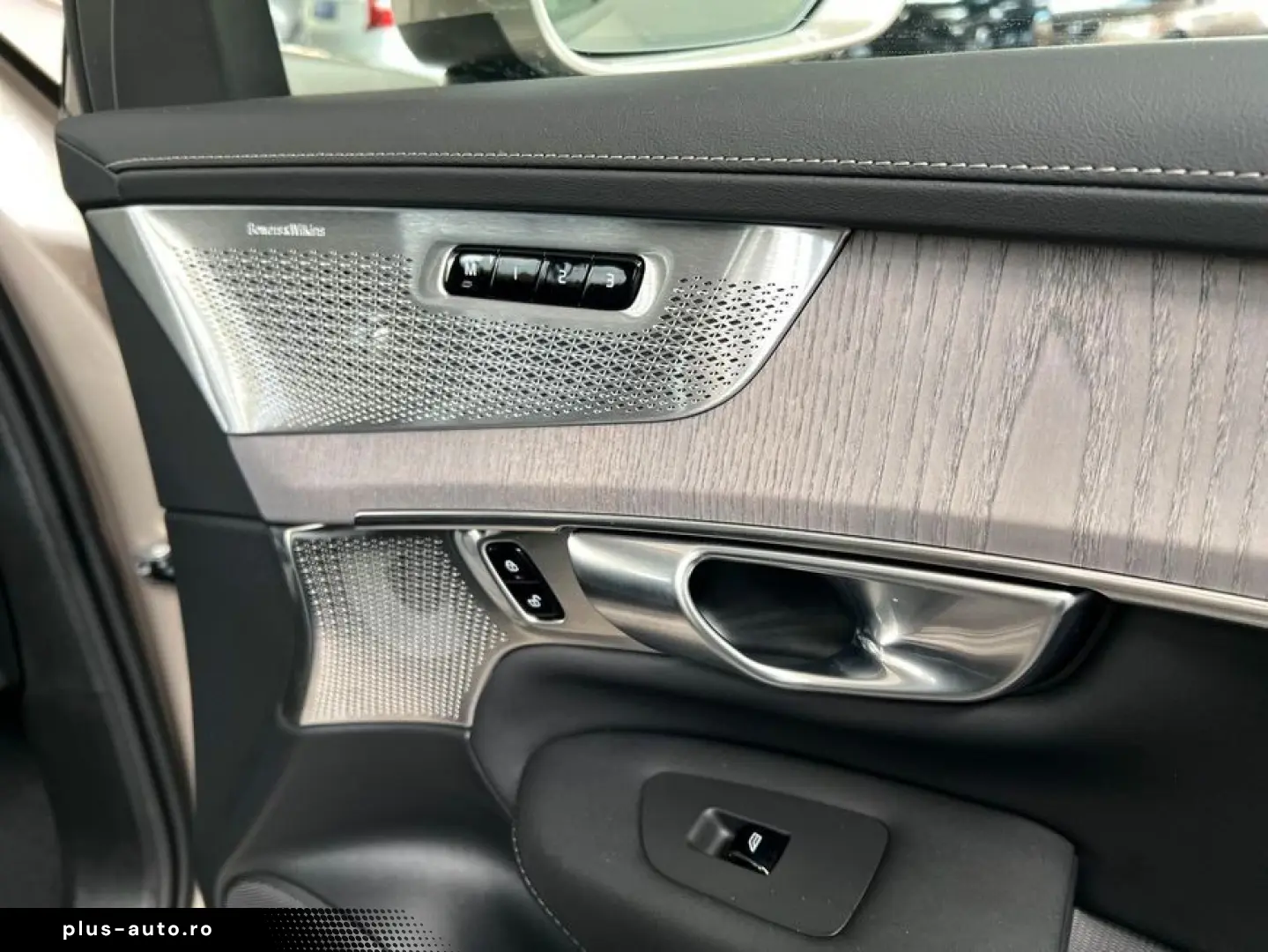 VOLVO XC90 T8 AWD Ultra-Bright Neues-Modell Luftfahrwe