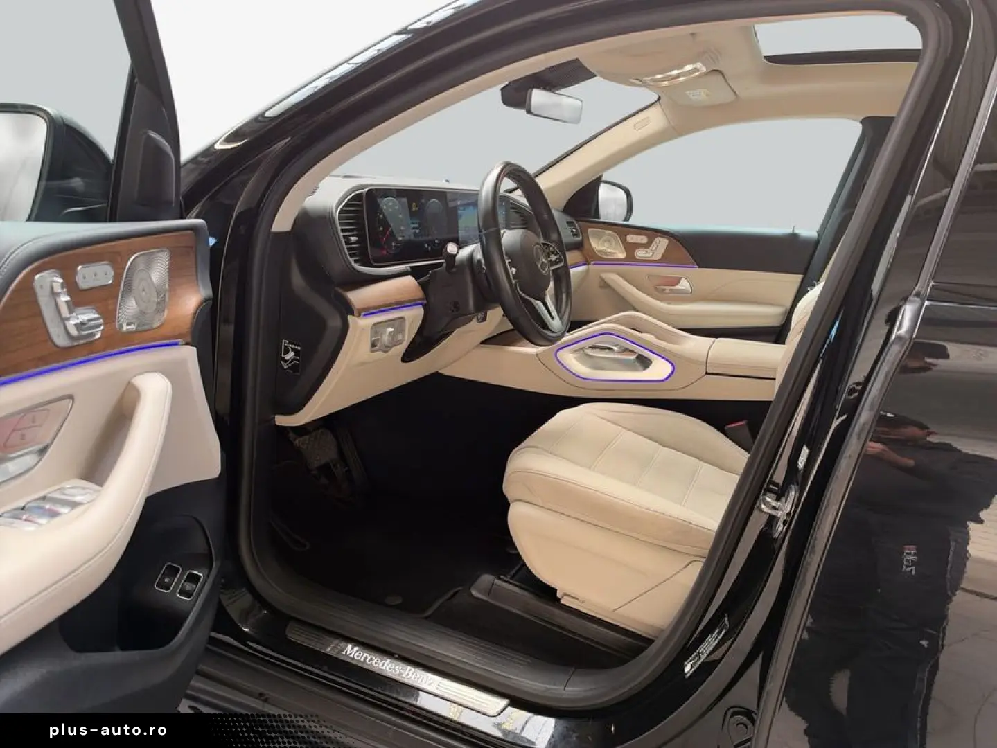 MERCEDES-BENZ GLE 350 e Coupe 4M AMG Night  Leder Beige