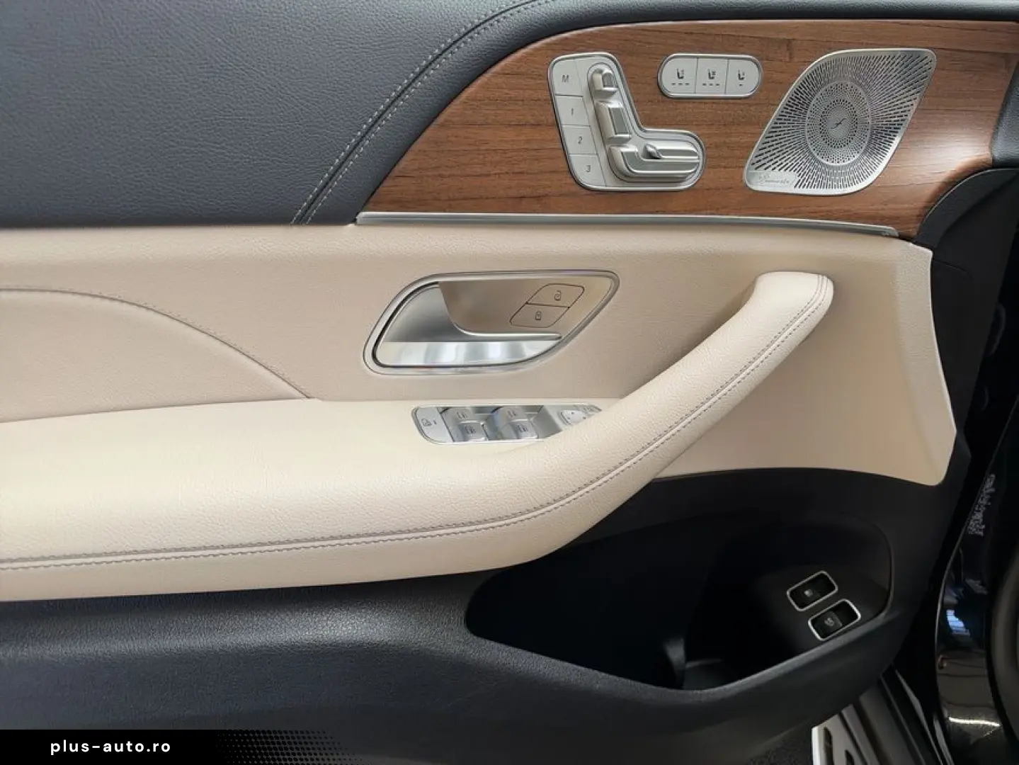MERCEDES-BENZ GLE 350 e Coupe 4M AMG Night  Leder Beige