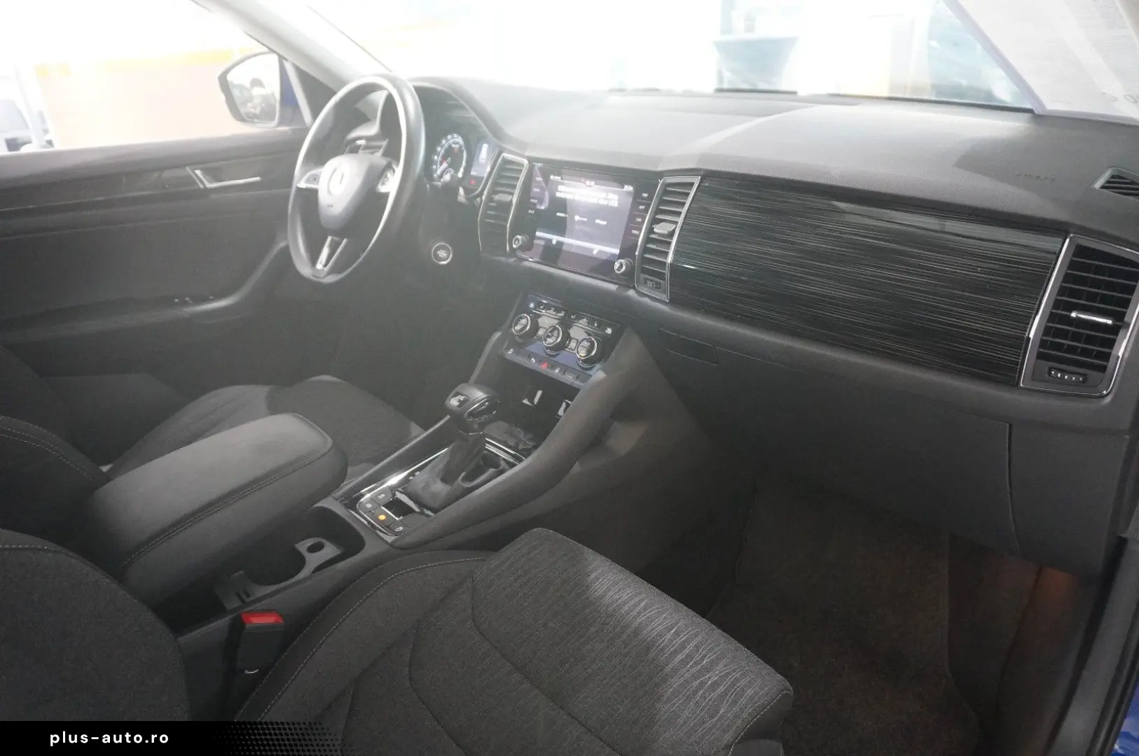 SKODA Kodiaq 2.0 TDI STYLE 4X4 DSG NAVI LED SHZ SPORT