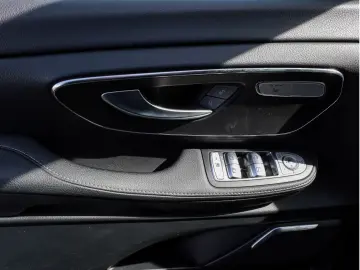 MERCEDES-BENZ V 300 Avantgarde Extralang Allrad