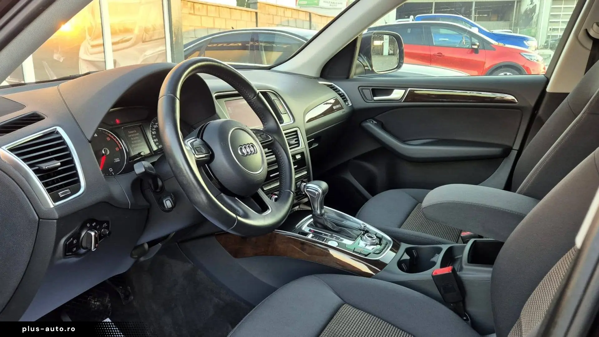 AUDI Q5 2.0 TDI 177 QUATTRO AMBIENTE S TRONIC