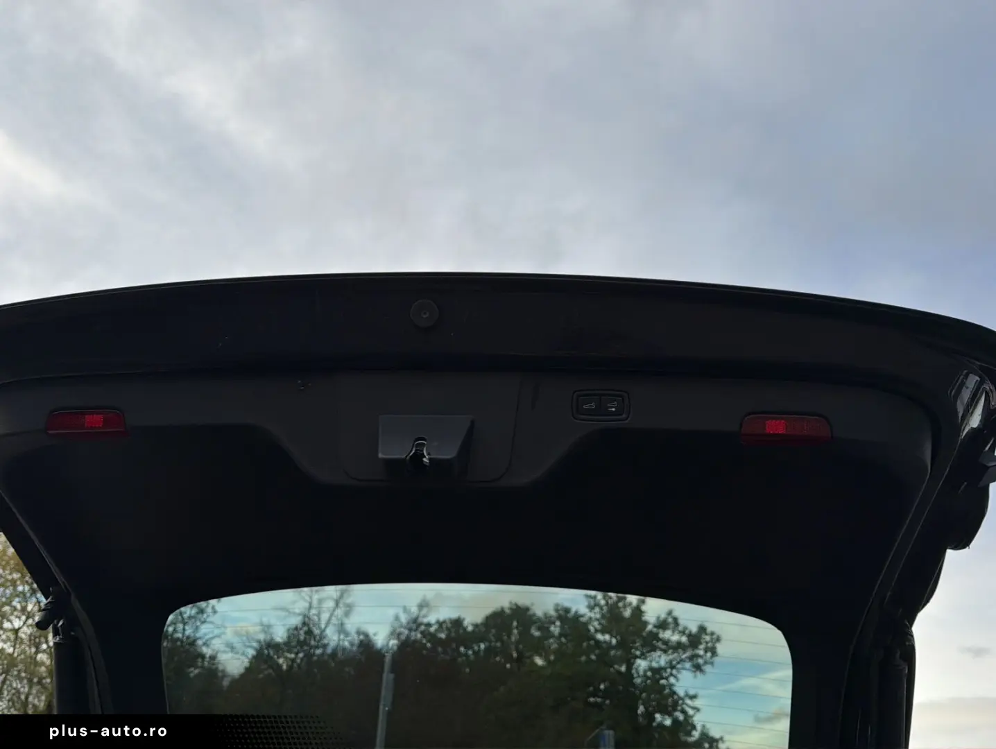 PORSCHE Macan Basis Panoramadach Matrix PASM 14-Wege