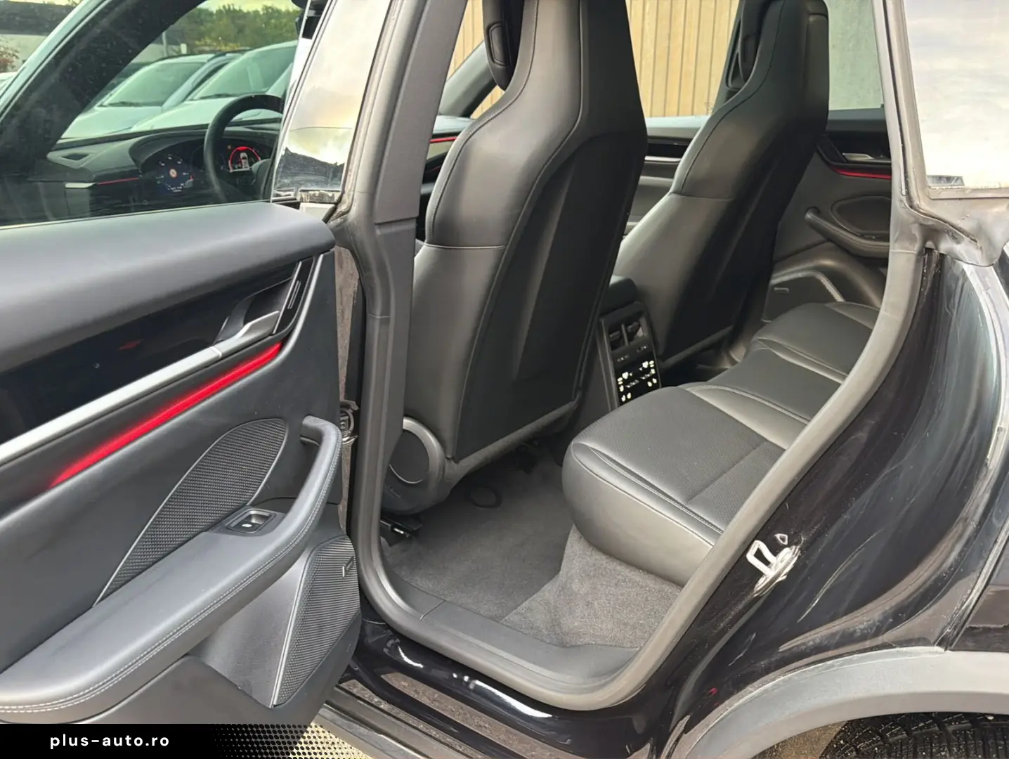 PORSCHE Macan Basis Panoramadach Matrix PASM 14-Wege