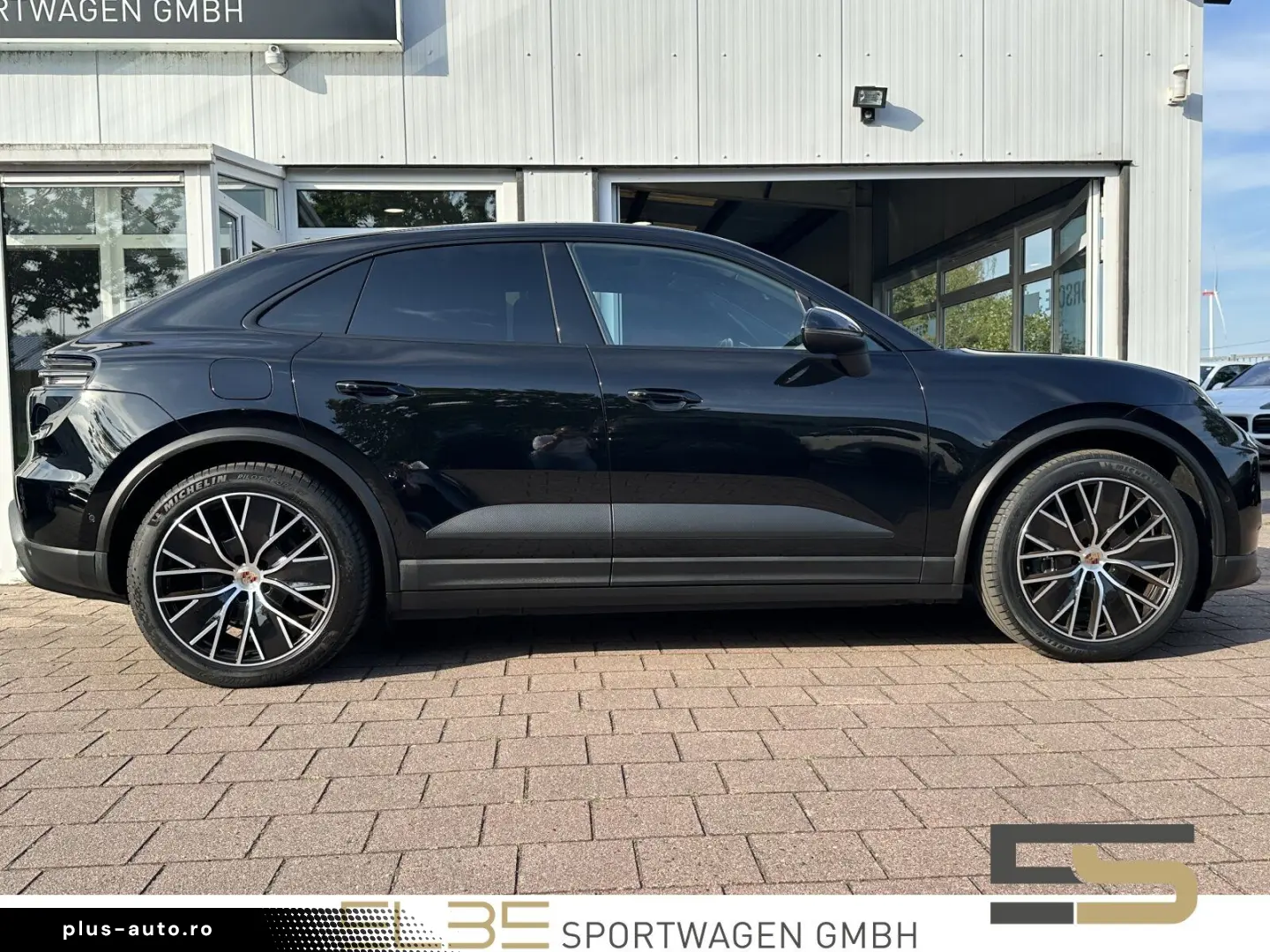 PORSCHE Macan Electric PANO LUFT ACC 21  SPORT-CHRONOLED