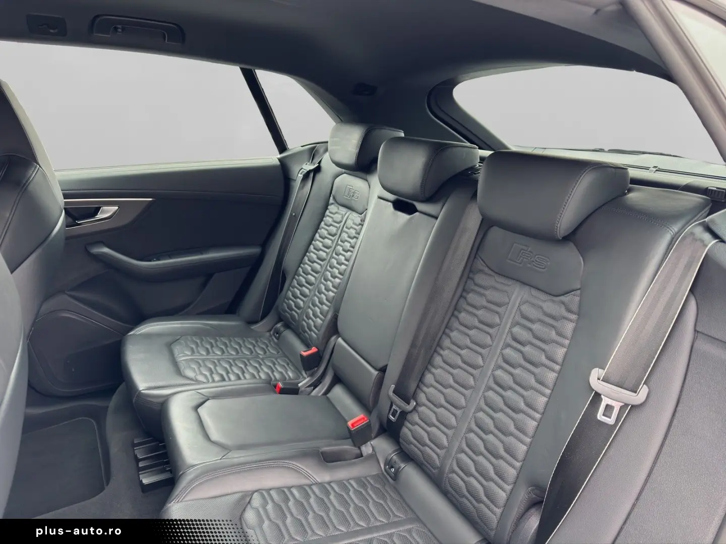 AUDI RS Q8 4.0 TFSI QUATTRO AHK MATRIX OPTIKPAKET