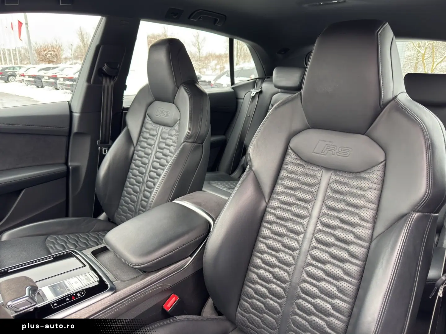 AUDI RS Q8 4.0 TFSI QUATTRO AHK MATRIX OPTIKPAKET