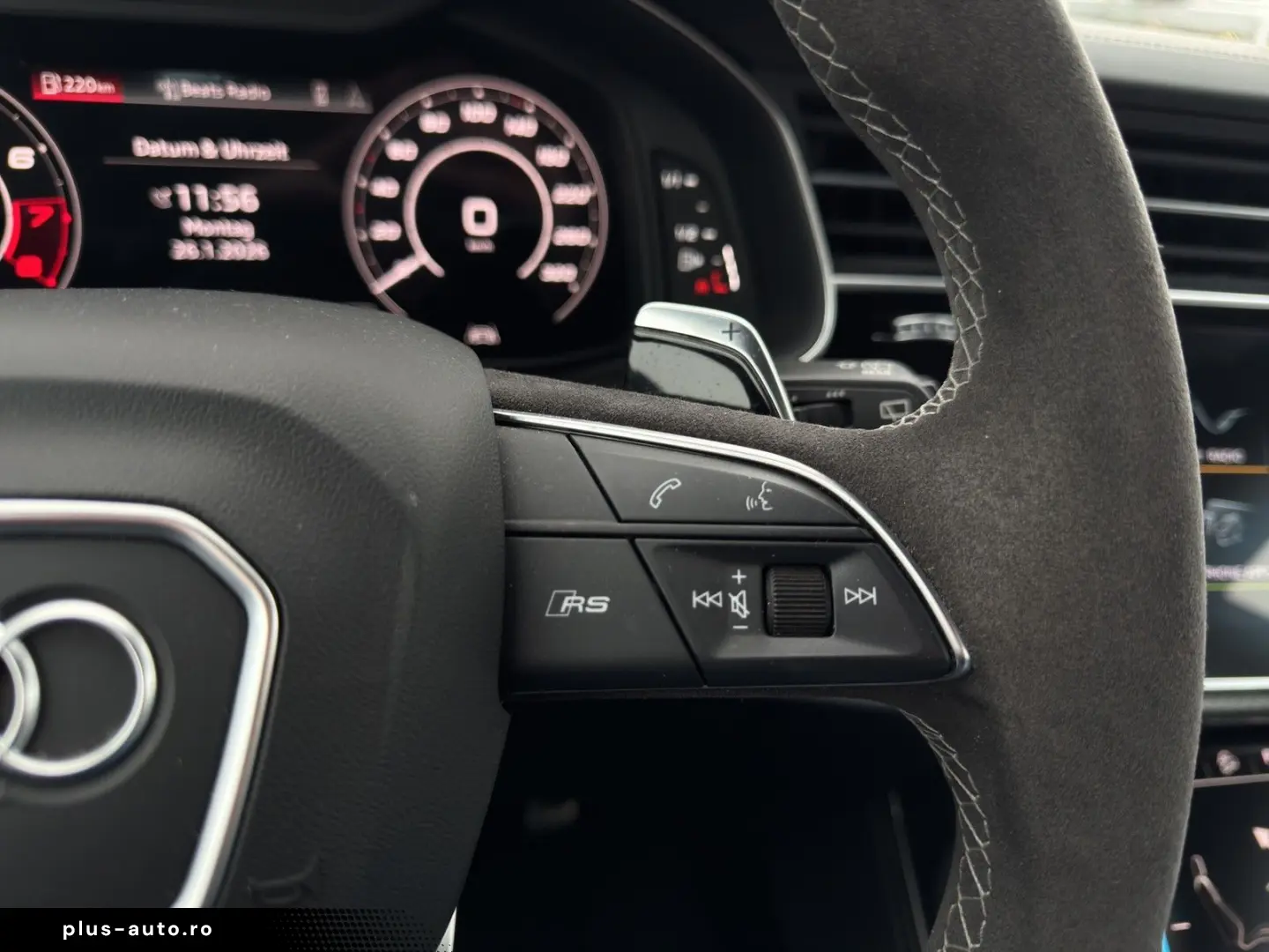 AUDI RS Q8 4.0 TFSI QUATTRO AHK MATRIX OPTIKPAKET
