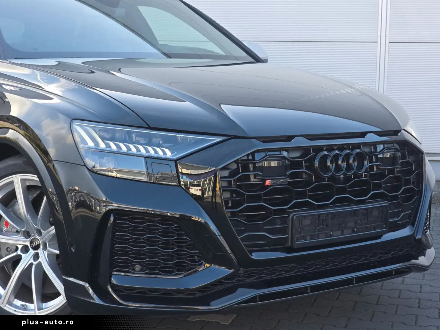 AUDI RSQ8 (Massage Ceramic 360 Kamera)
