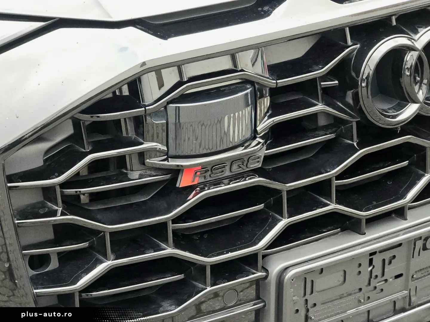 AUDI RSQ8 (Massage Ceramic 360 Kamera)