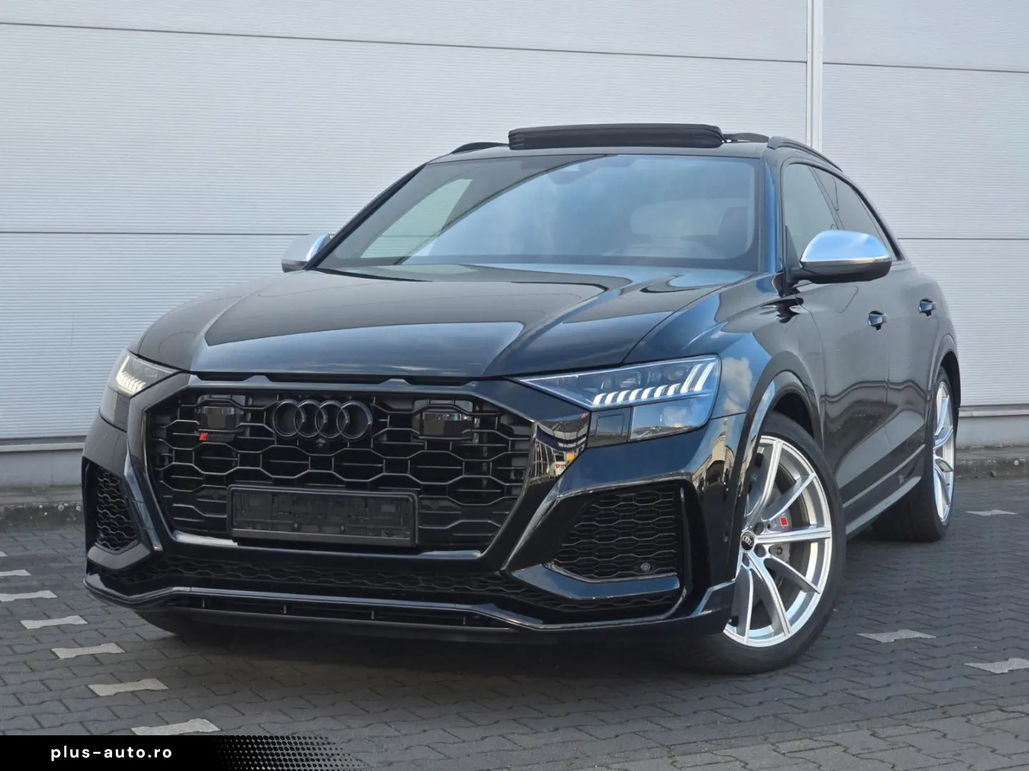 AUDI RSQ8 (Massage Ceramic 360 Kamera)