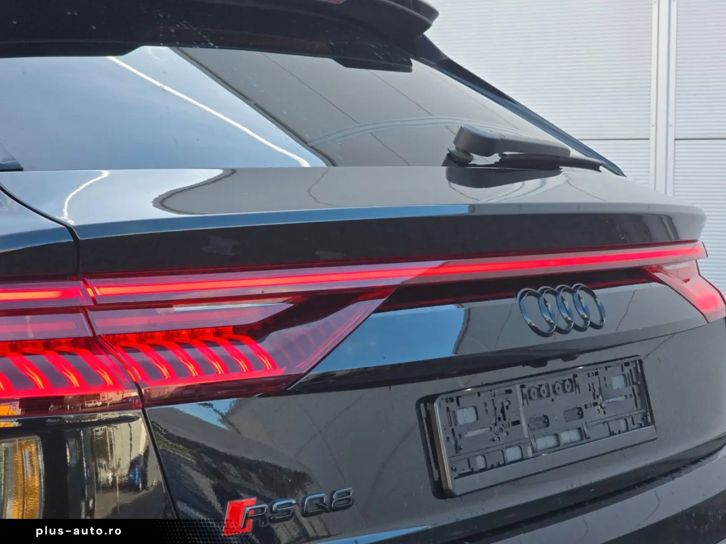 AUDI RSQ8 (Massage Ceramic 360 Kamera)