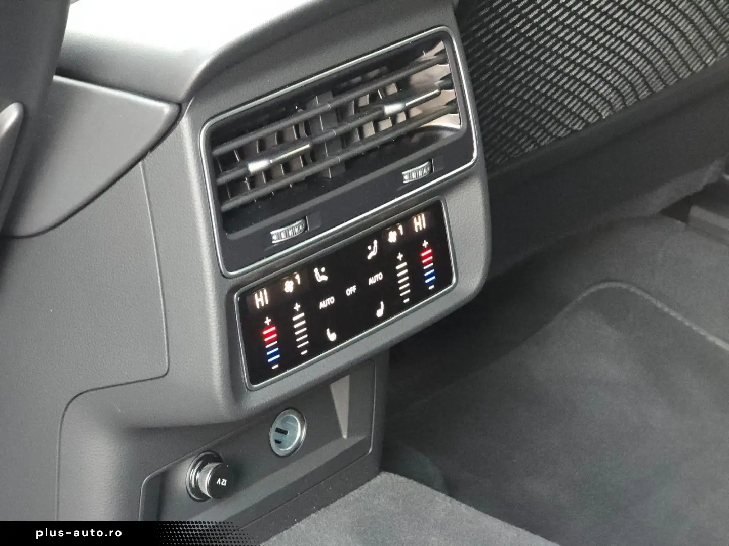 AUDI RSQ8 (Massage Ceramic 360 Kamera)