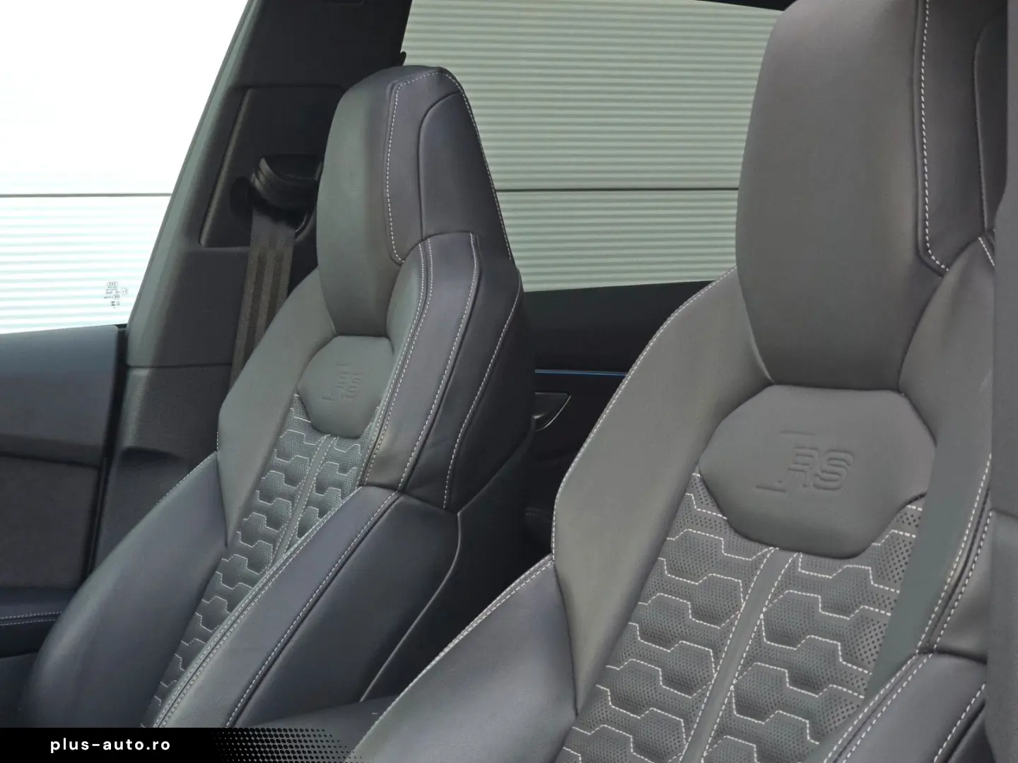 AUDI RSQ8 (Massage Ceramic 360 Kamera)