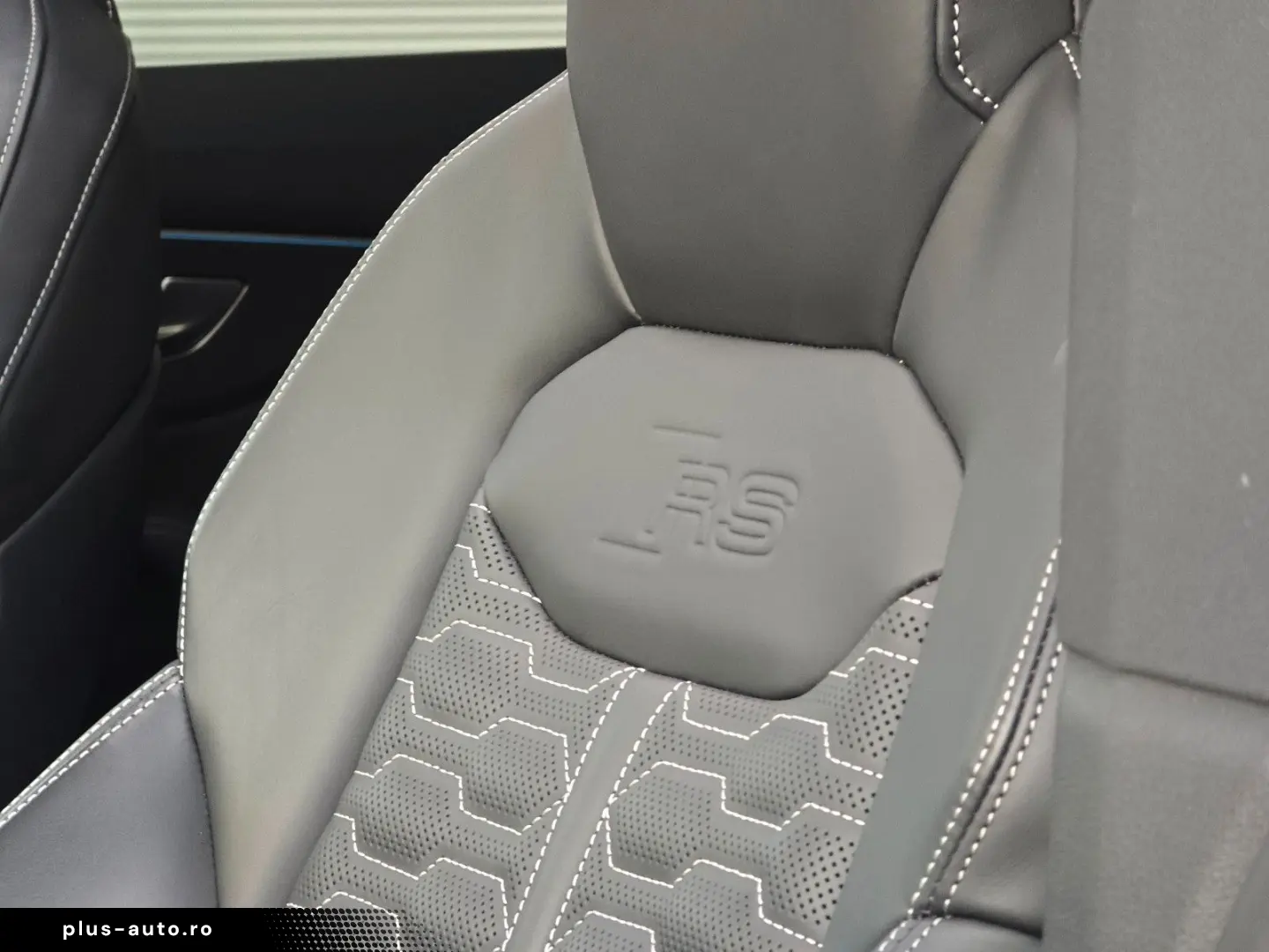 AUDI RSQ8 (Massage Ceramic 360 Kamera)