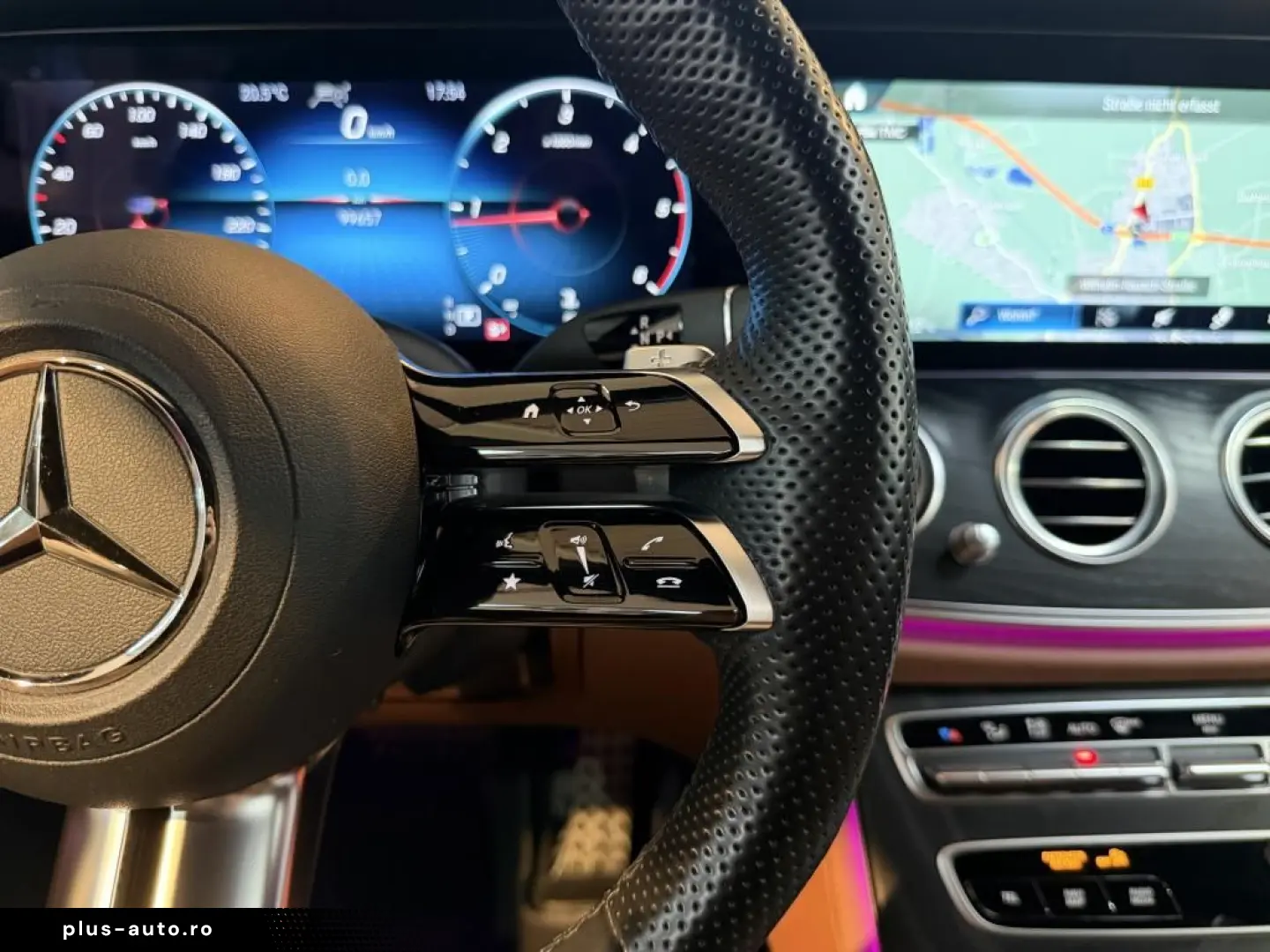 MERCEDES-BENZ E 400 d 4Matic T 9G AMG Line  LED Kamera