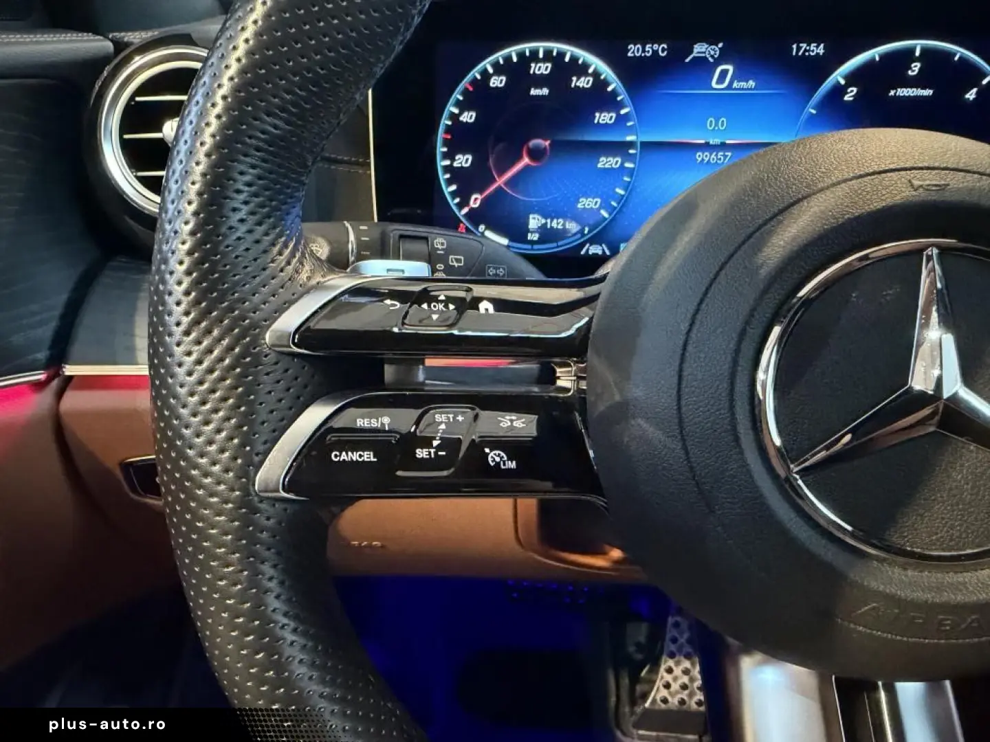 MERCEDES-BENZ E 400 d 4Matic T 9G AMG Line  LED Kamera