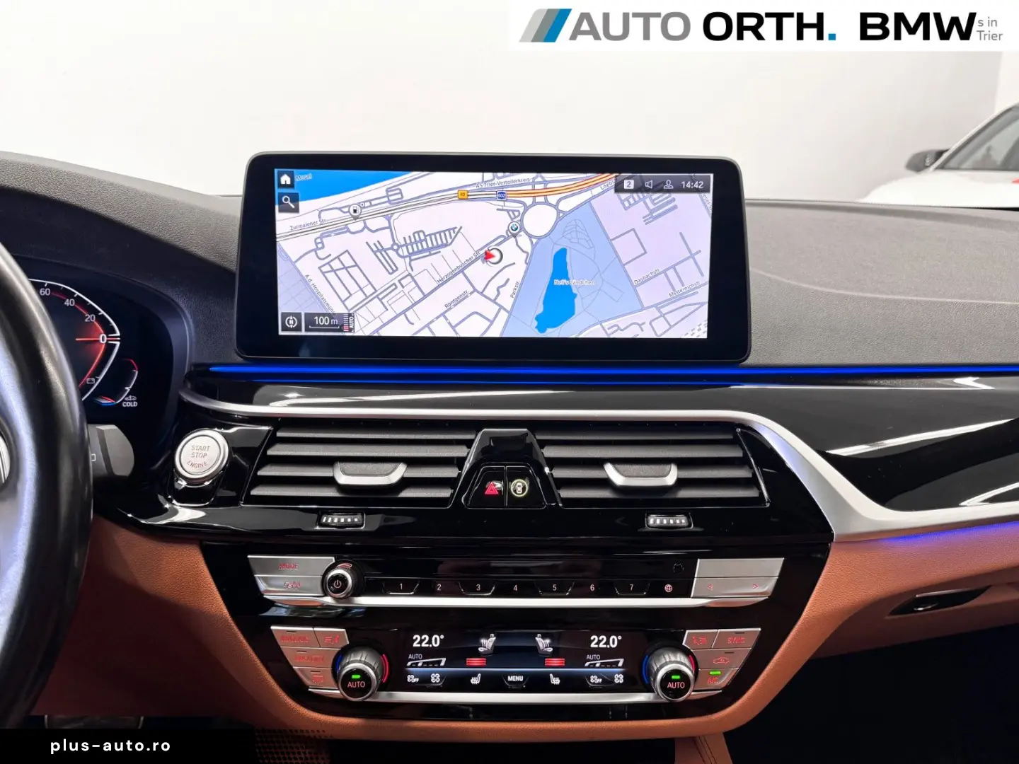 BMW 520d xDrive Touring M-SPORT-PRO PANO