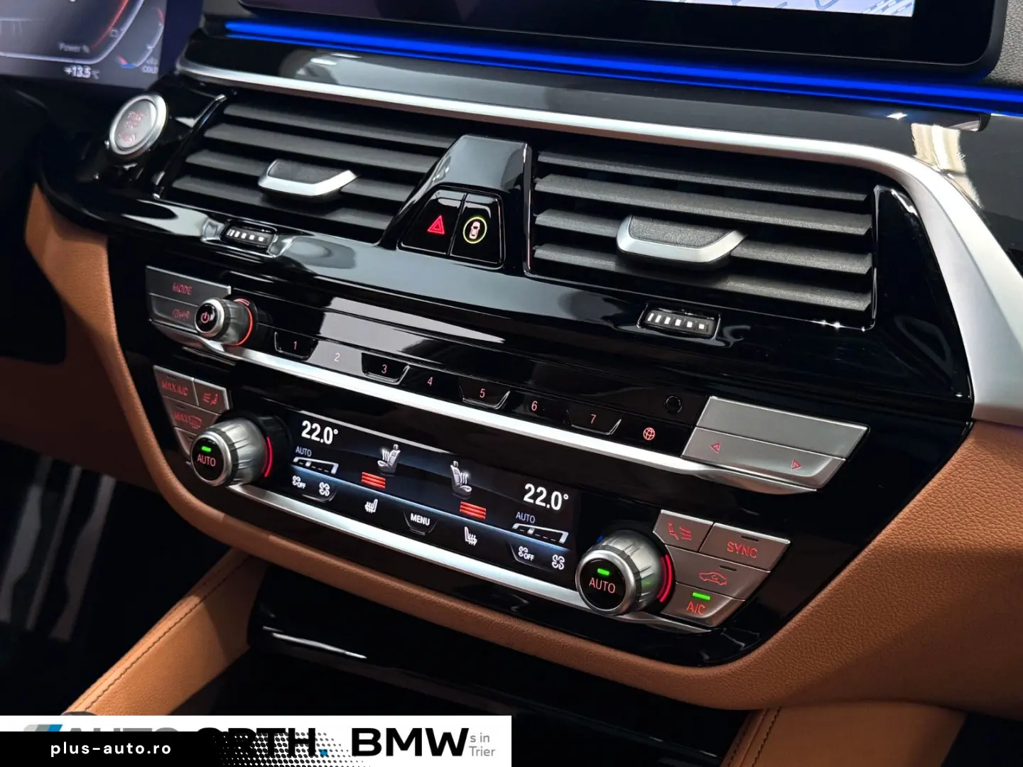 BMW 520d xDrive Touring M-SPORT-PRO PANO