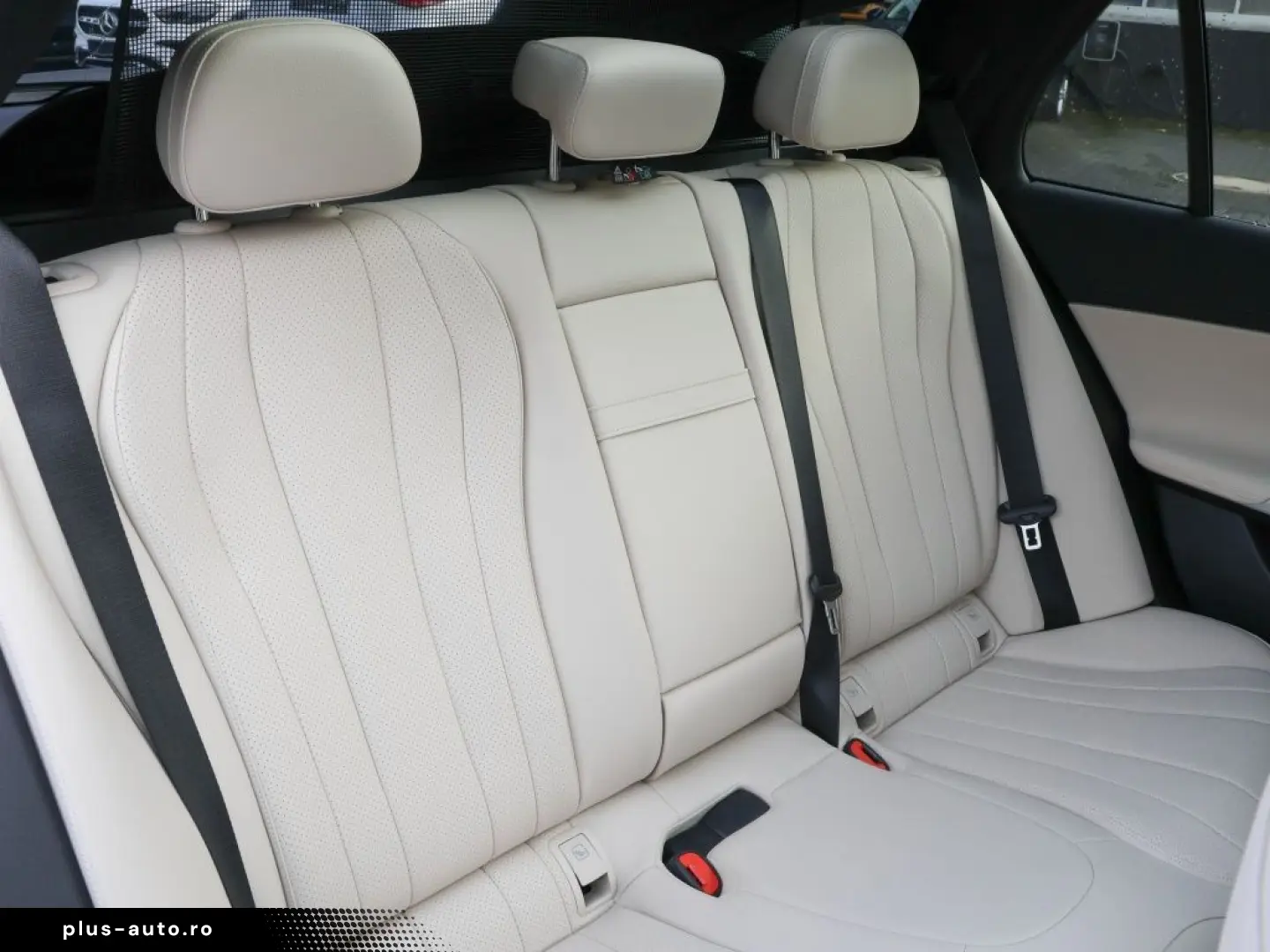 MERCEDES-BENZ E 300 de 4M T AMG-Sport Pano AHK 360 H&hellip;