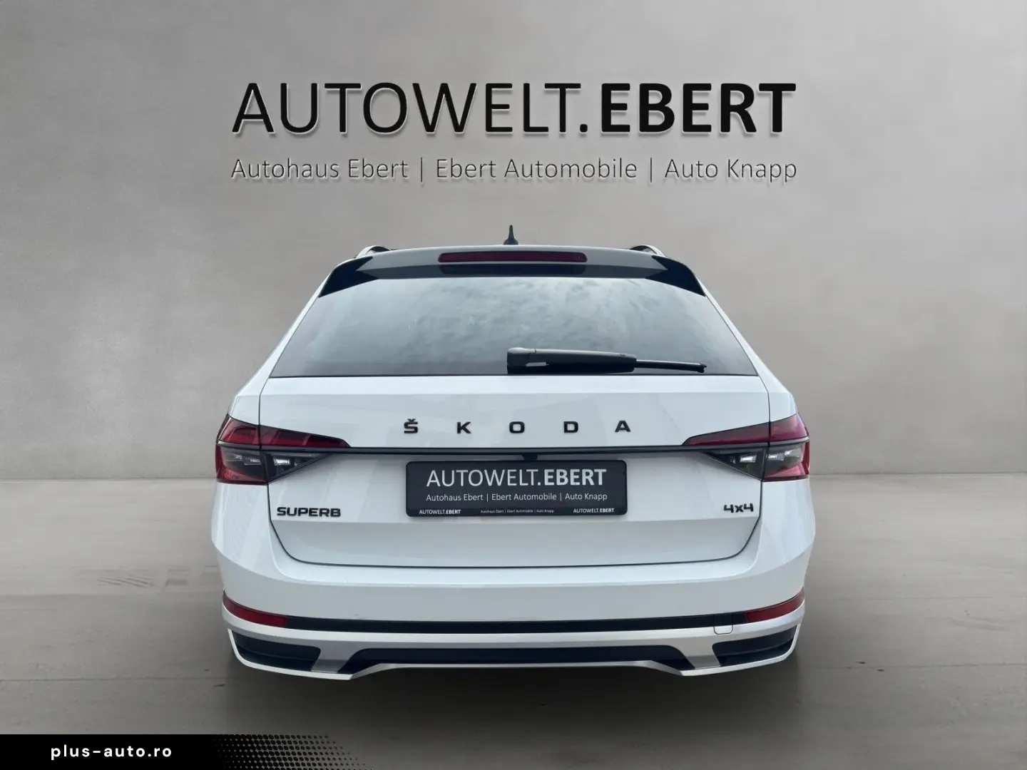 SKODA Superb Combi 2.0 TDI Scout Final Edt. AHK PANO
