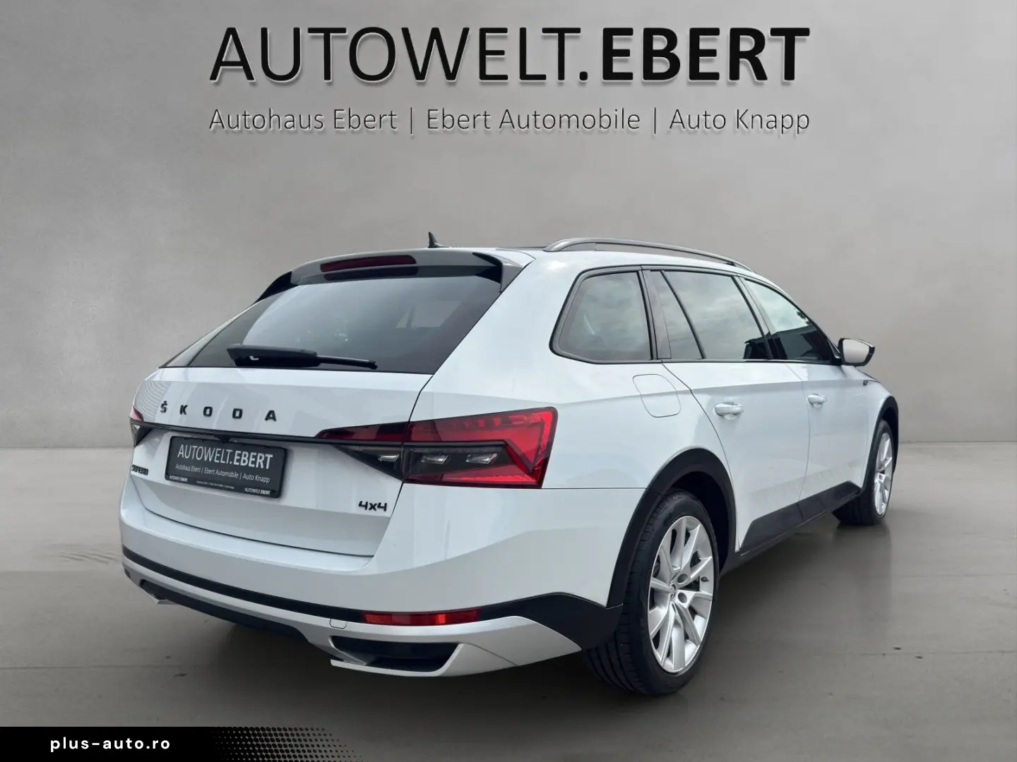 SKODA Superb Combi 2.0 TDI Scout Final Edt. AHK PANO