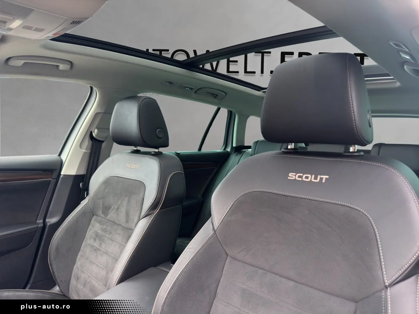 SKODA Superb Combi 2.0 TDI Scout Final Edt. AHK PANO