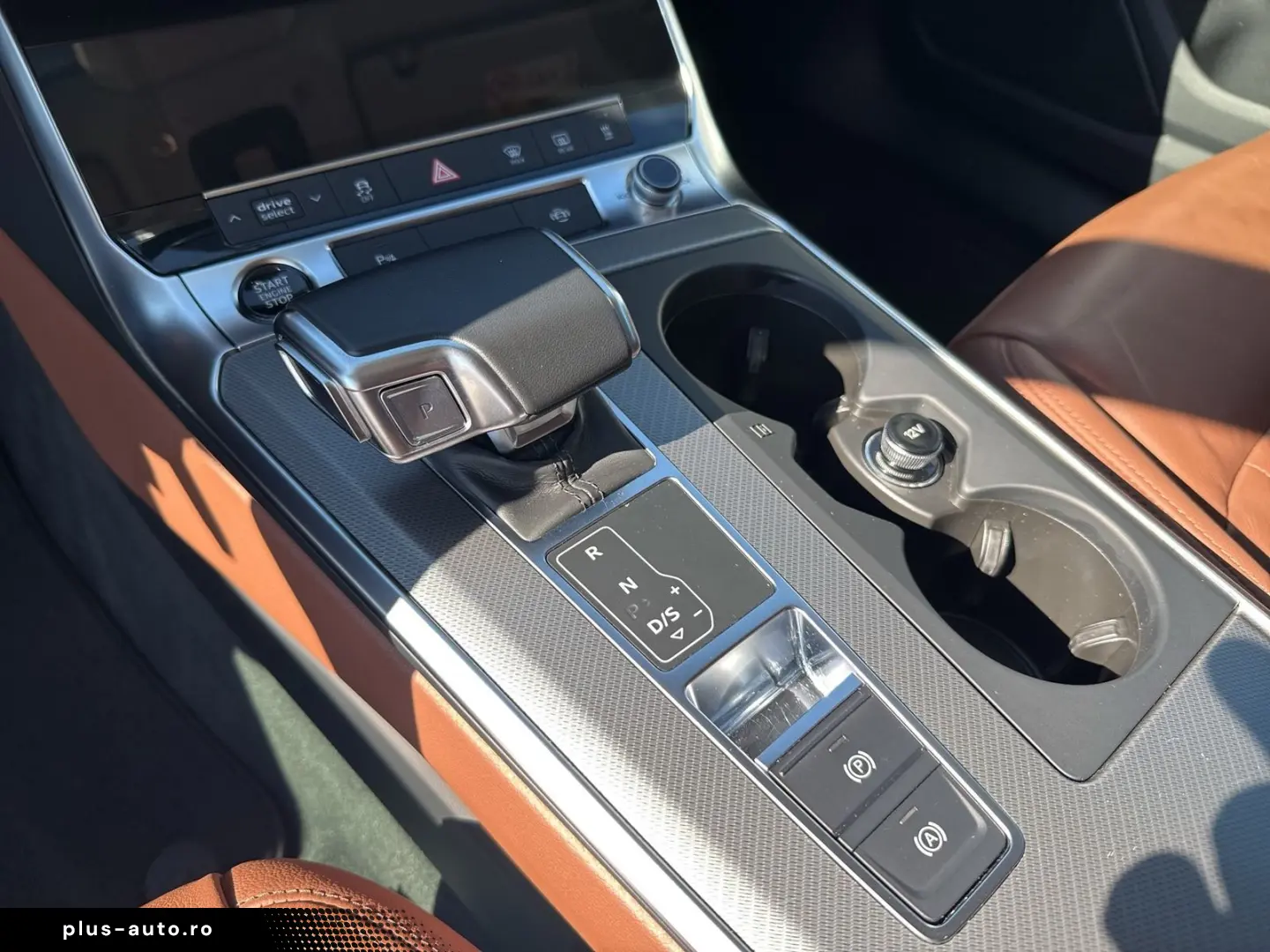 AUDI A6 Avant 45 TFSI quattro  Head-up-Display