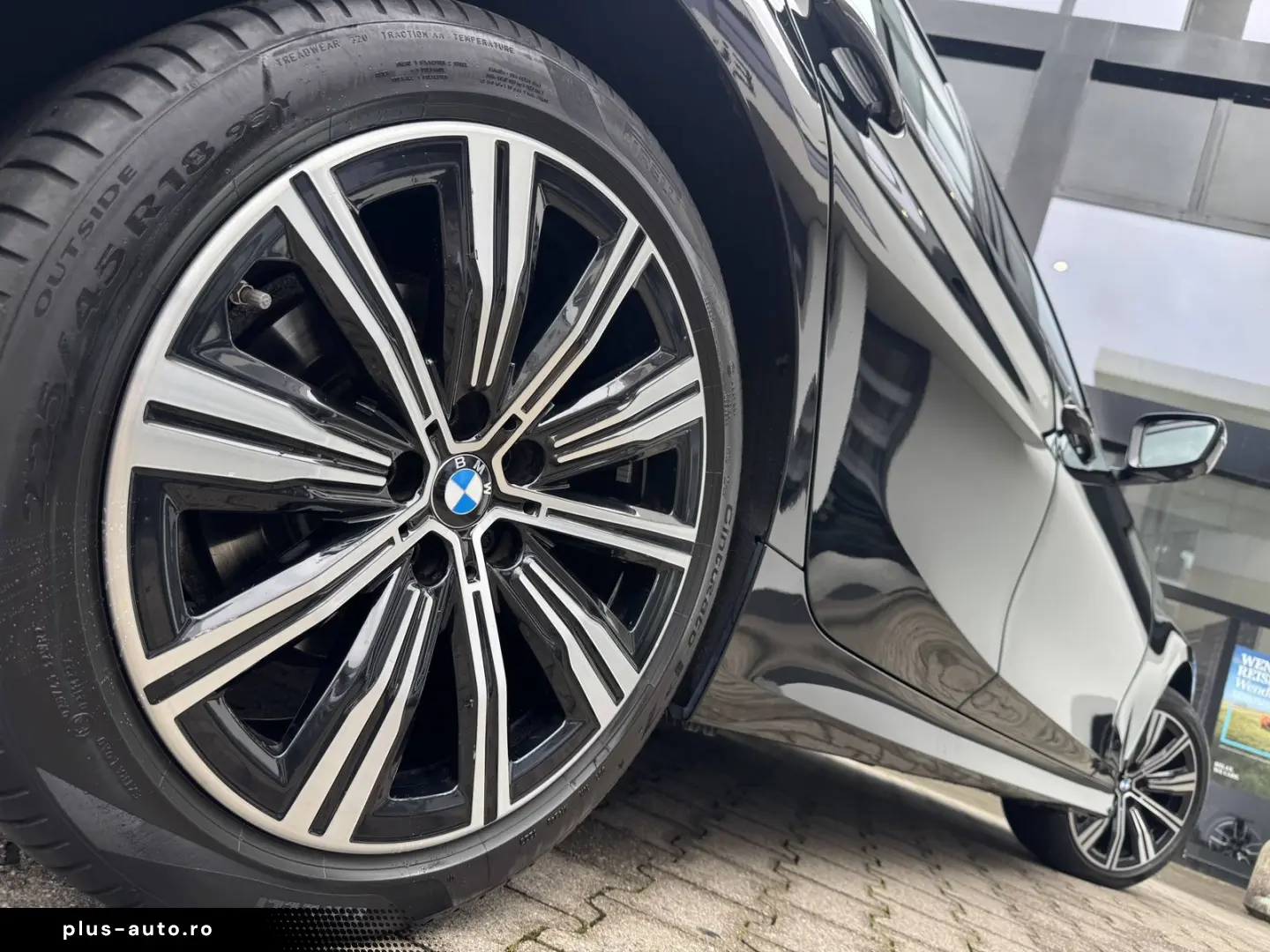 BMW 320i HuD PDC CarPlay . DAB Sportsitze 18  LMR
