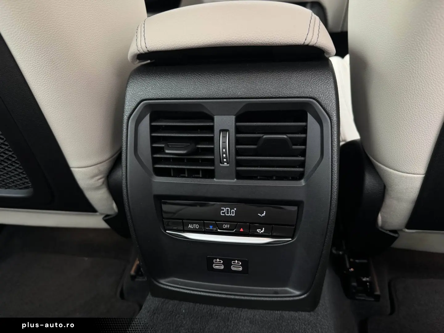 BMW 320i HuD PDC CarPlay . DAB Sportsitze 18  LMR