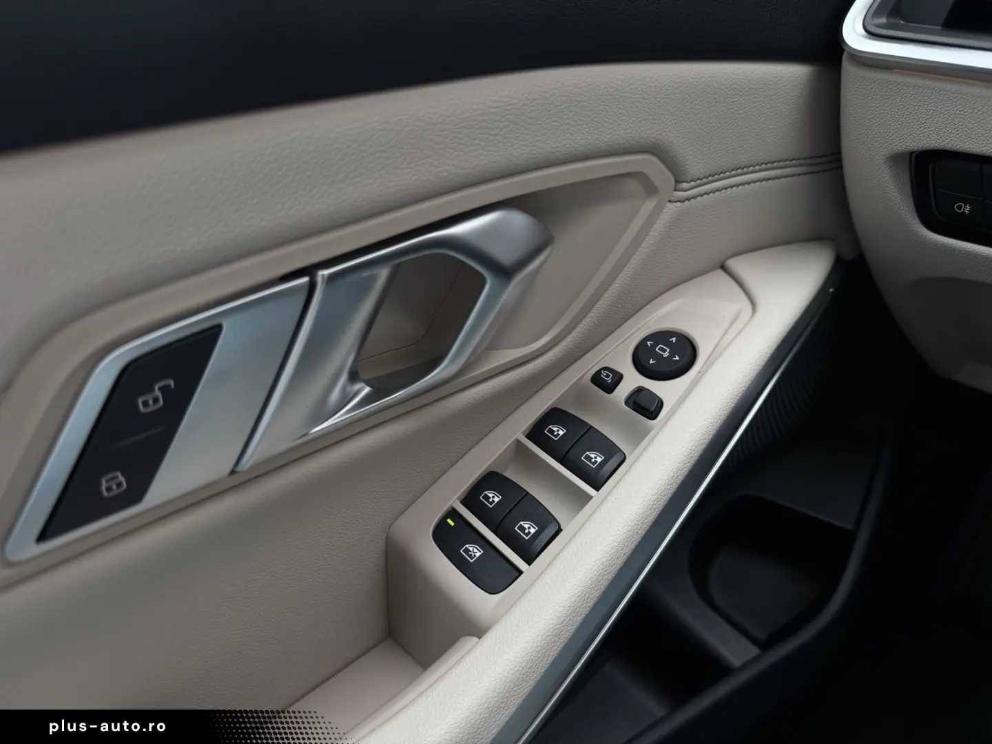 BMW 320i HuD PDC CarPlay . DAB Sportsitze 18  LMR