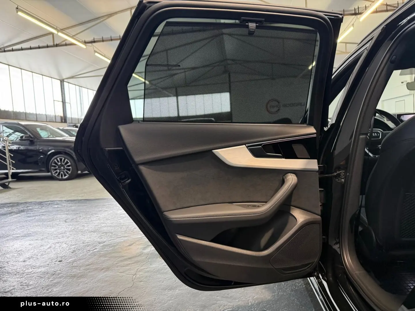 AUDI A4 Avant 40 TFSI qu. 3x S line  MATRIX