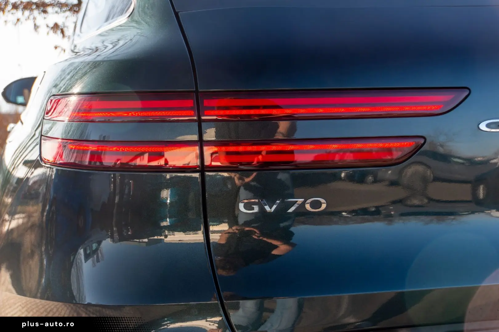 GENESIS GV70 2.5T Luxury 4WD