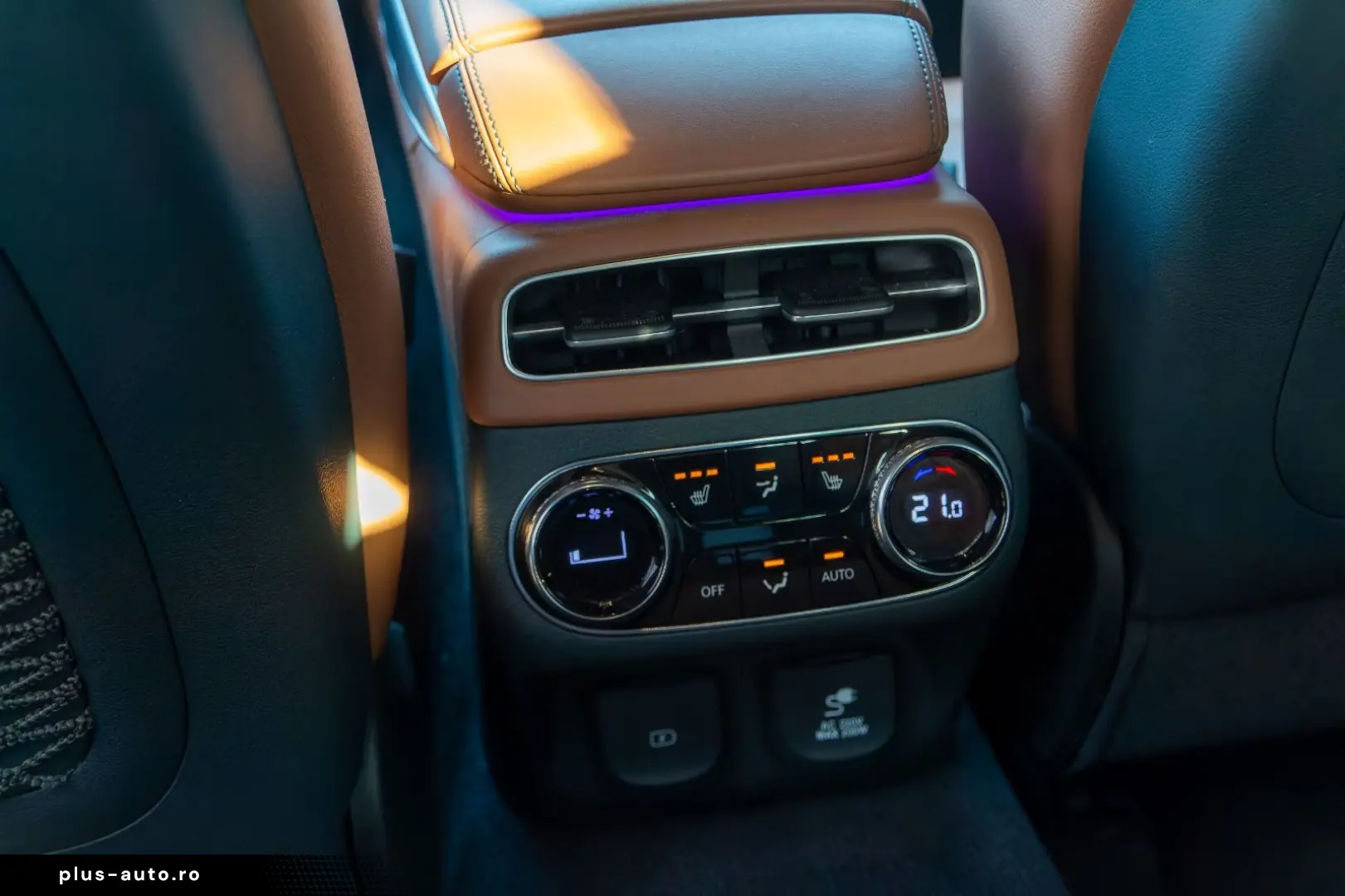 GENESIS GV70 2.5T Luxury 4WD