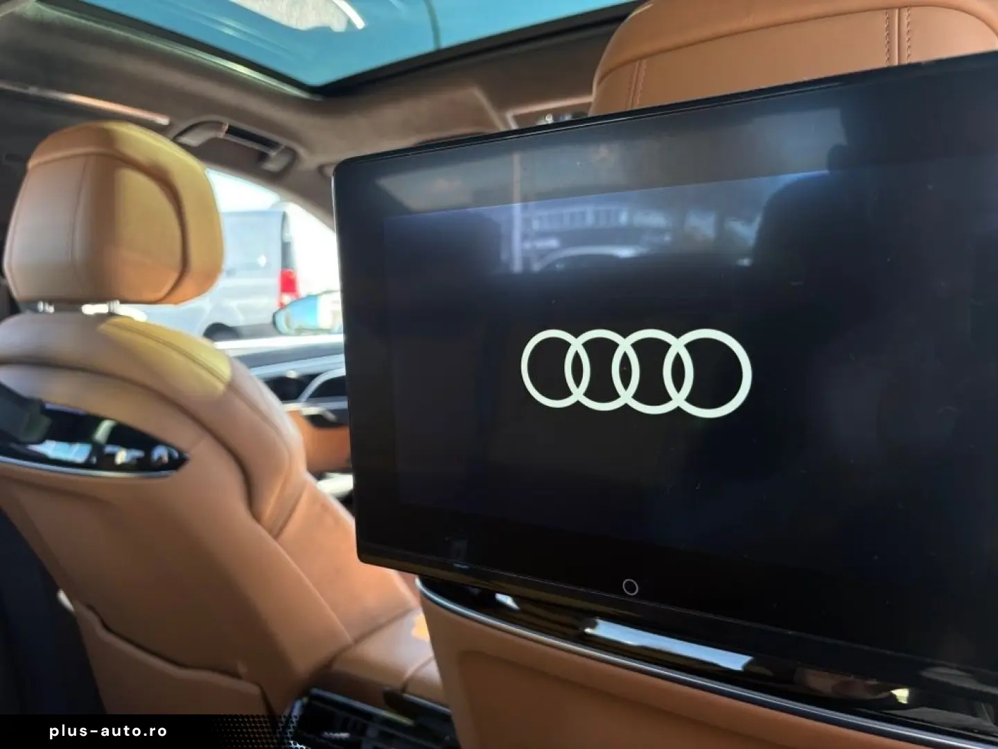 AUDI A8 60 TFSIe quattro L S-line FOND NIGHT HUD PANO